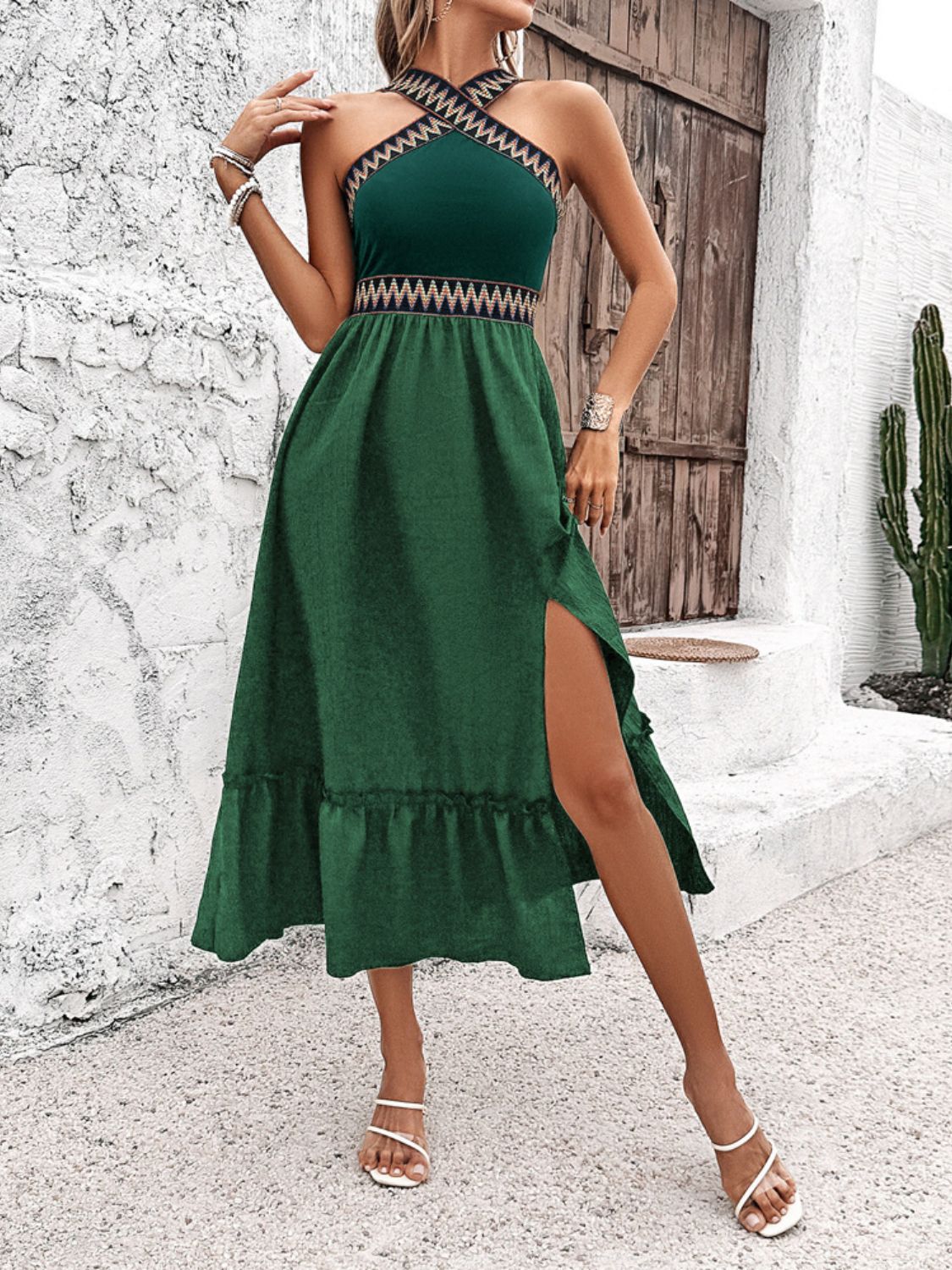 EP | Devine Robe midi sans manches plissée et fendue