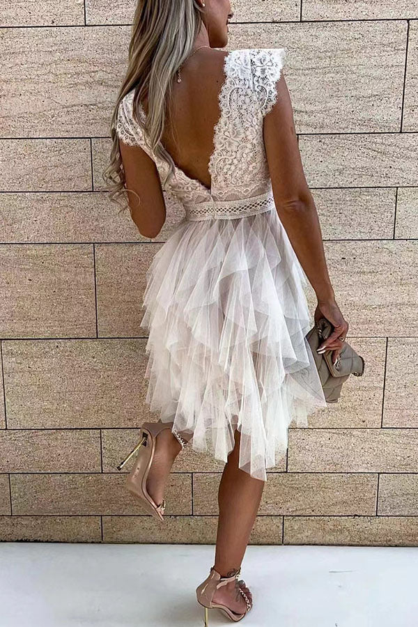 EP | Col en V Robe midi sans manches en dentelle