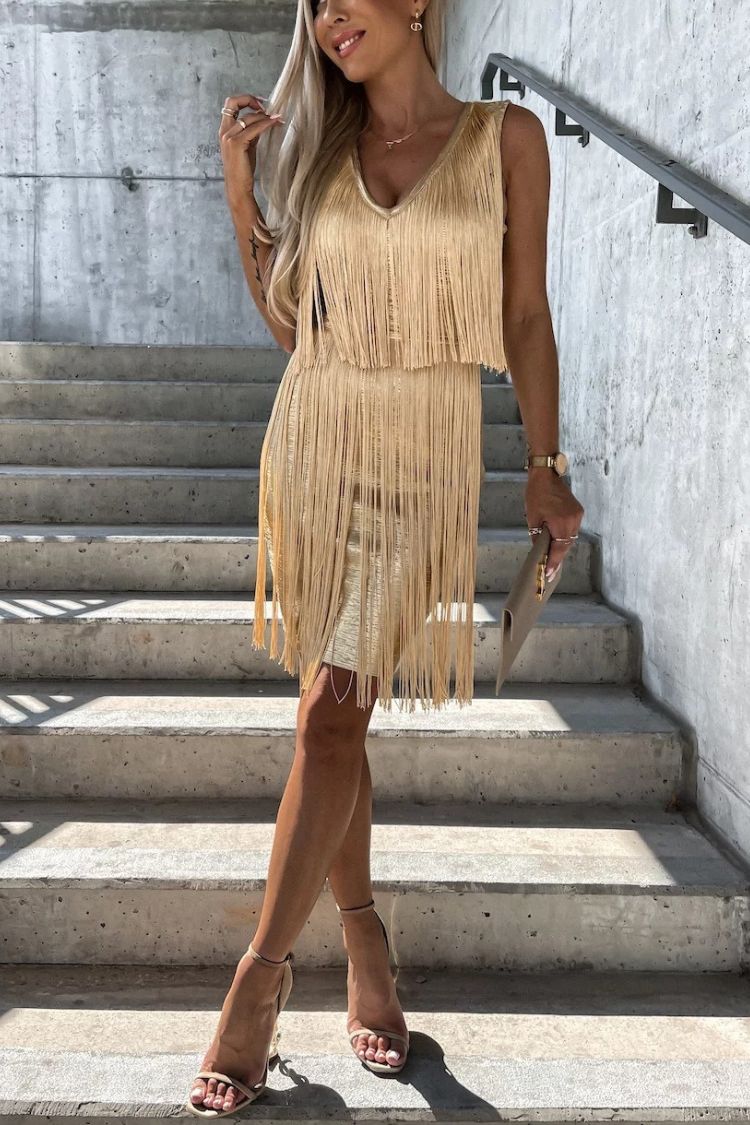EP | Mini-robe sans manches avec décolleté en V et glands