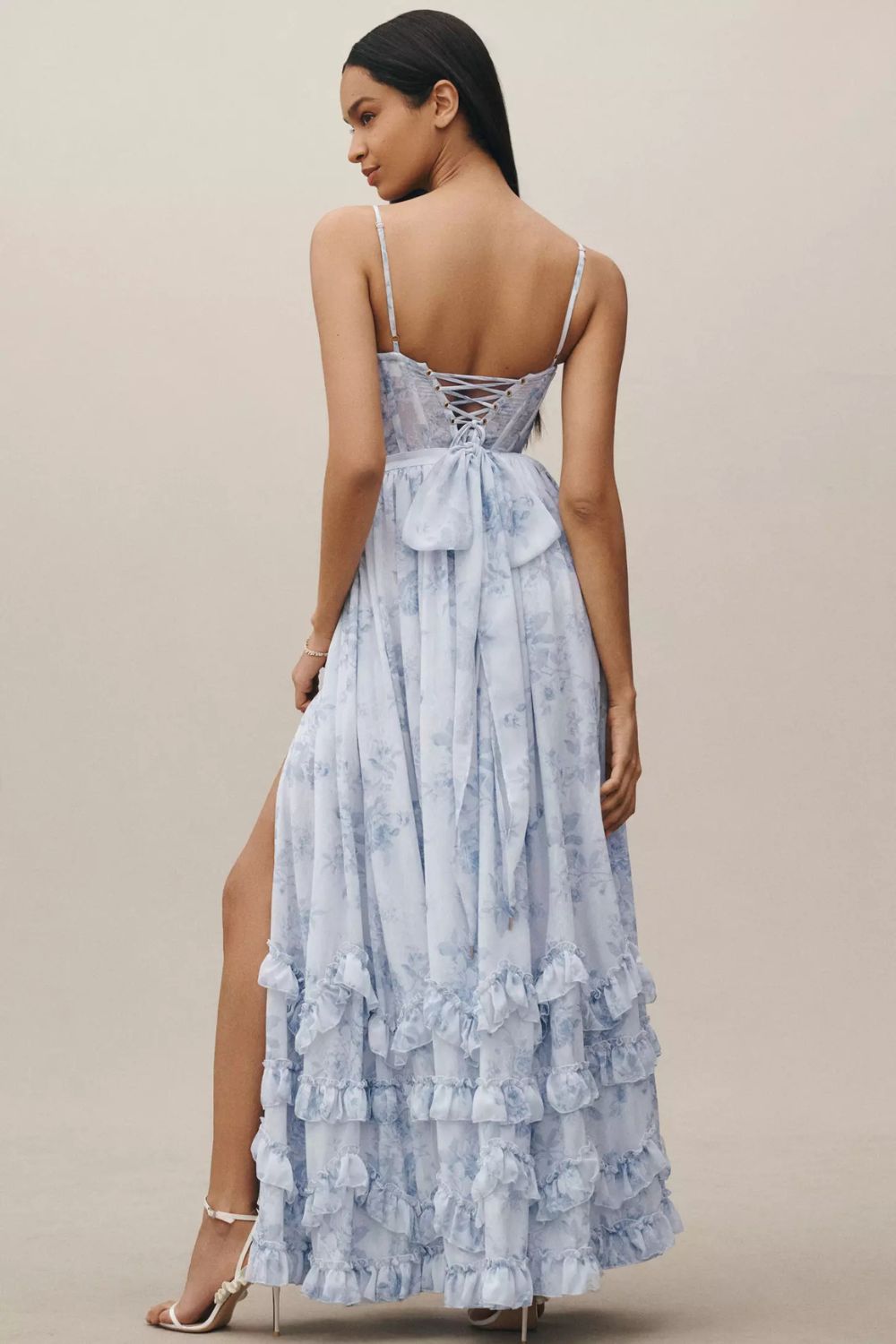 EP | Robe longue style corset avec fines bretelles, ourlet à volants et imprimé floral