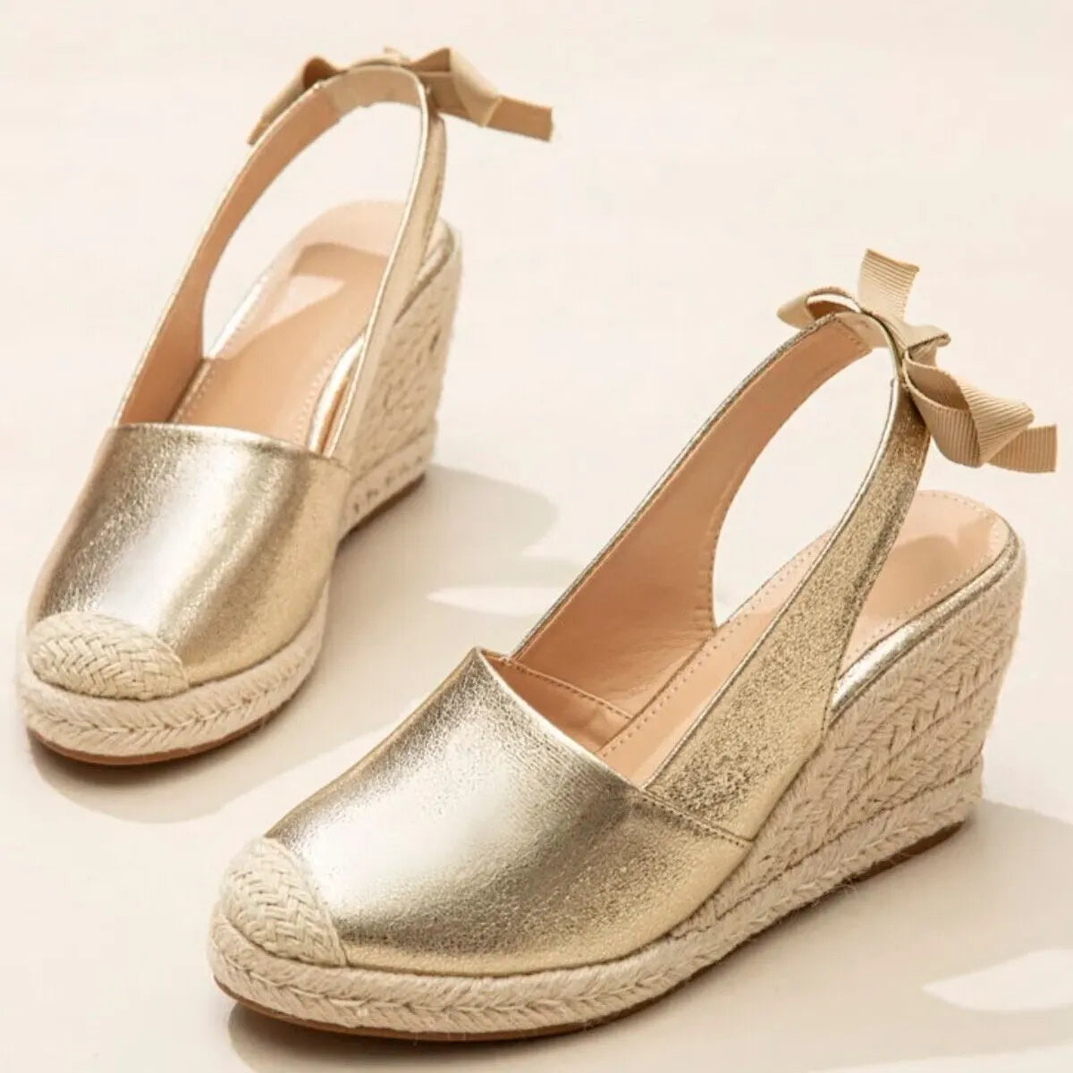 EP | Sandales Avec Boucle En Or