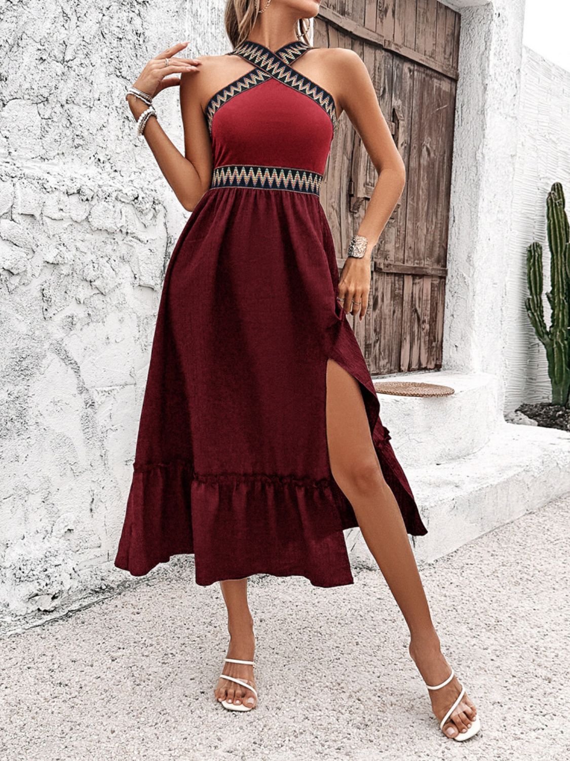 EP | Devine Robe midi sans manches plissée et fendue