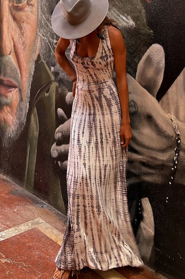 ND | Maxi-robe batik La Bamba avec détail de laçage coquet dans le dos