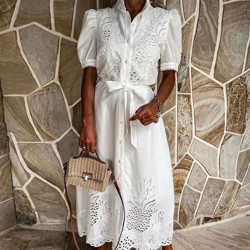 ND | Robe chic brodée