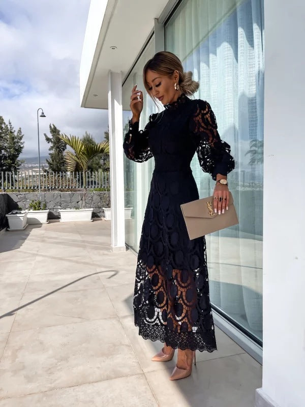 EP | Robe midi élégante en dentelle française