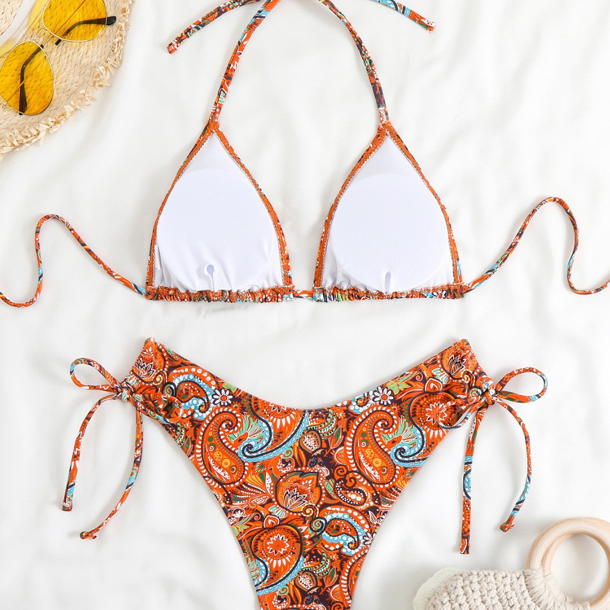 Tendance et intemporel Bikini