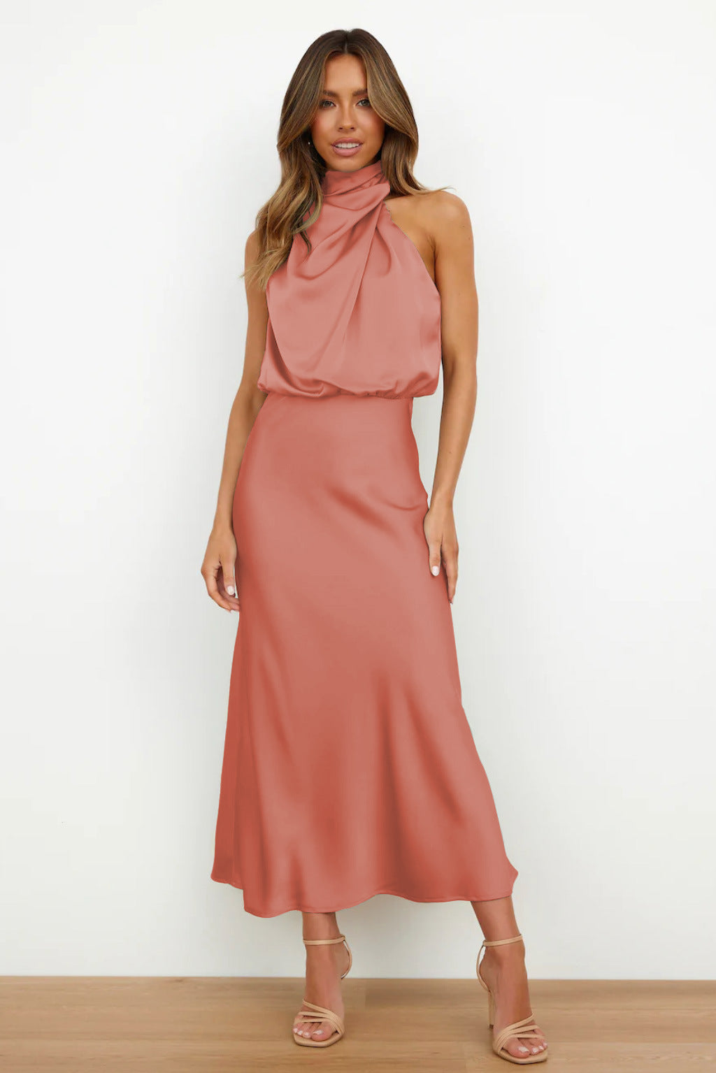 ND | Robe en satin