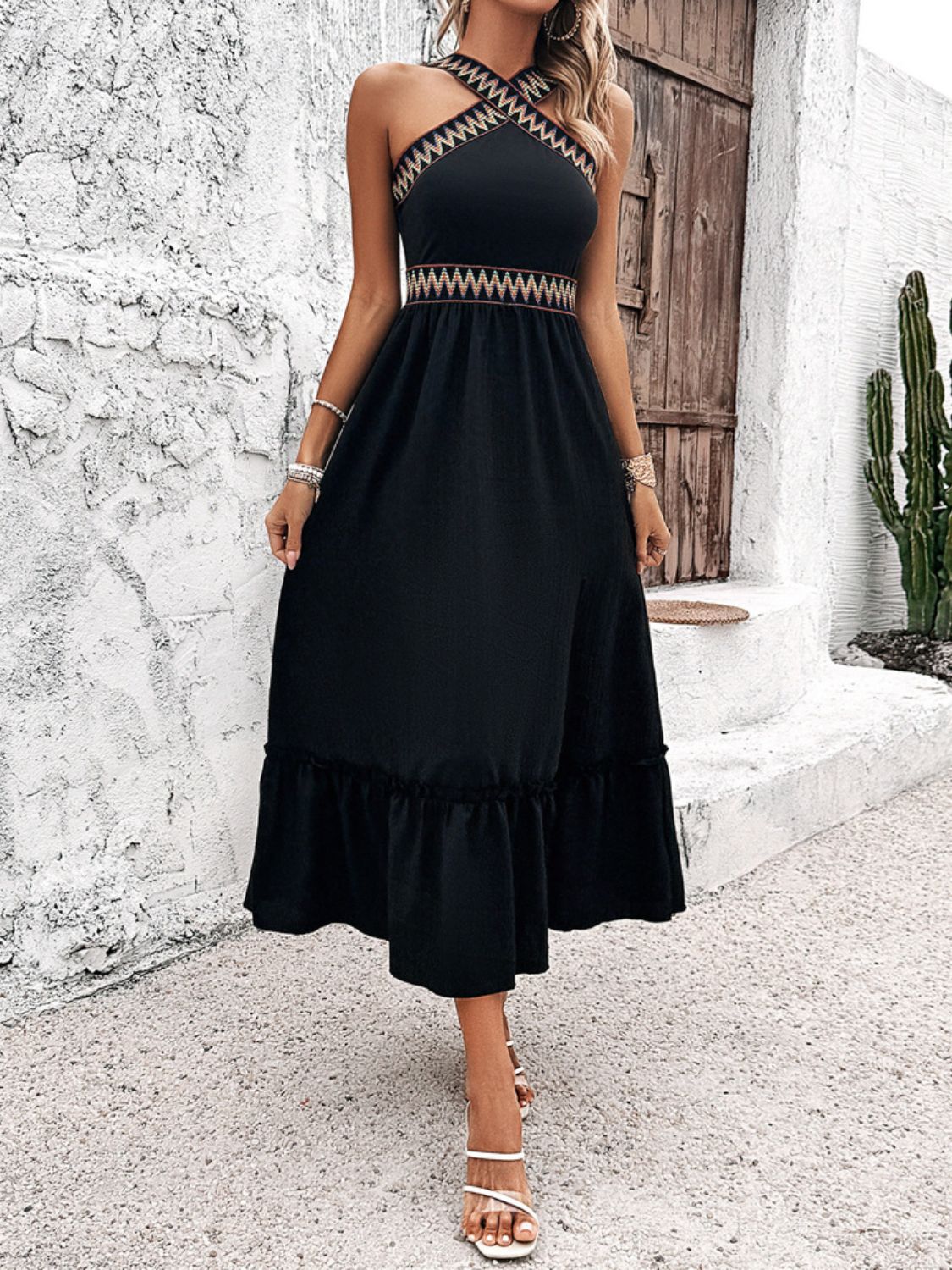 EP | Devine Robe midi sans manches plissée et fendue