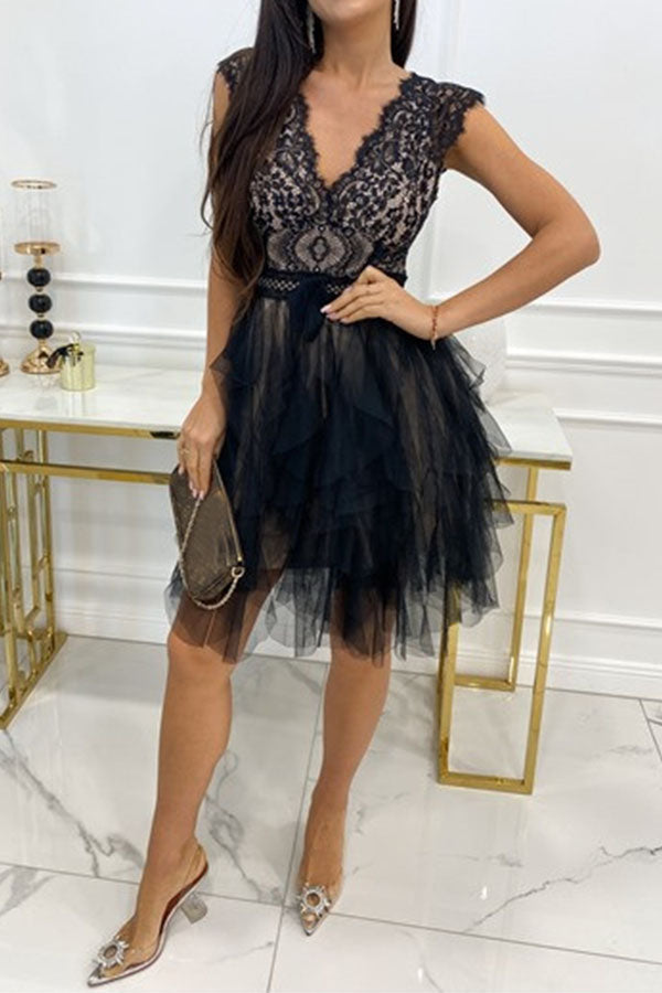 EP | Col en V Robe midi sans manches en dentelle
