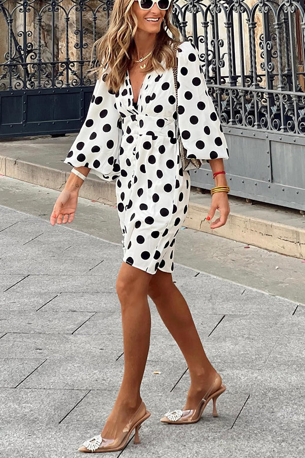 EP | Always The One Polka Dot Button Mini-robe à manches bouffantes