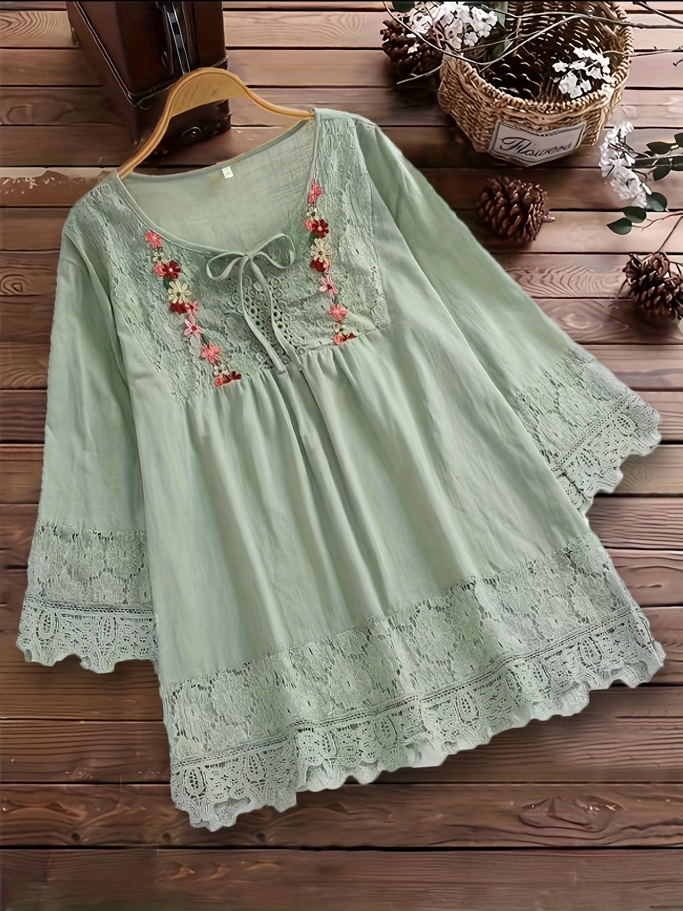 ND | Blouse élégante en dentelle raffinée