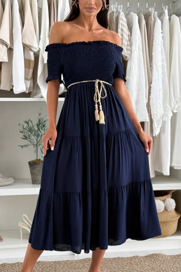 EP | Robe midi unie à épaules dénudées et taille plissée