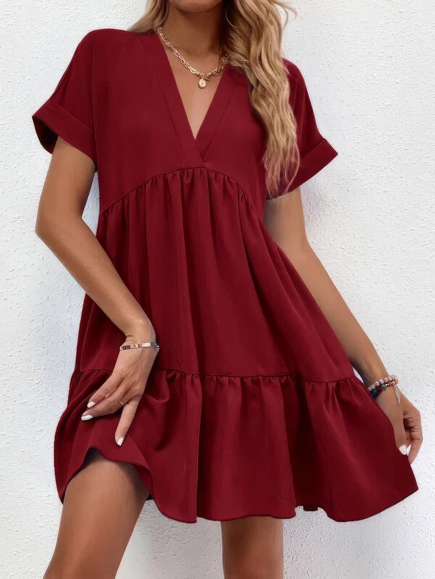 EP | Solid Mini-robe col V à manches courtes