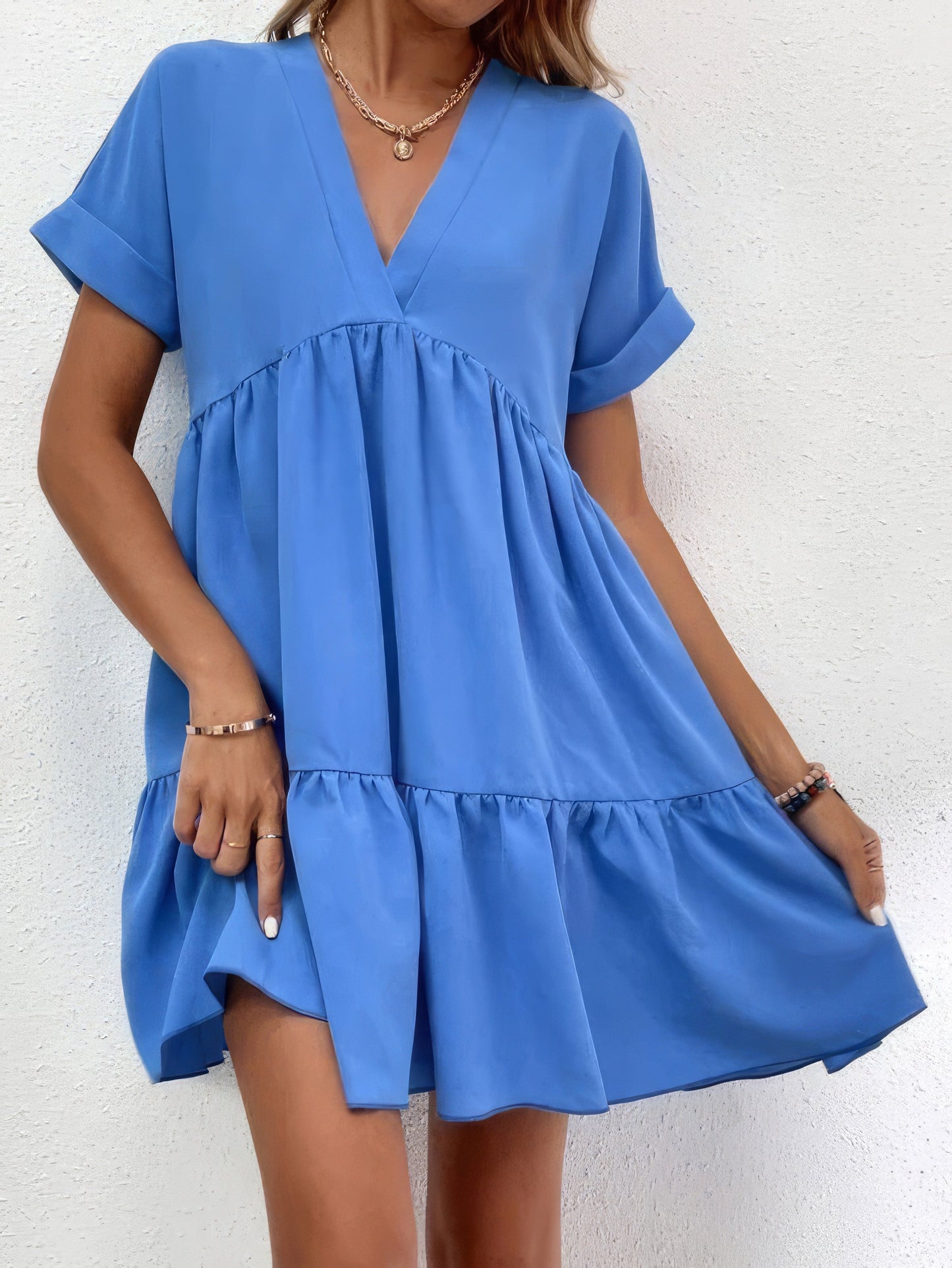 EP | Solid Mini-robe col V à manches courtes