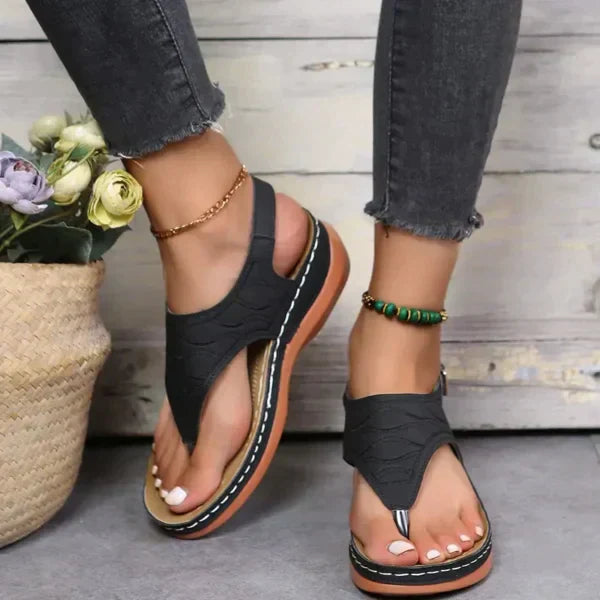 EP | Sandales en cuir à la mode pour l'été