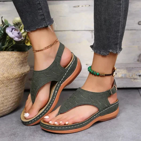 EP | Sandales en cuir à la mode pour l'été