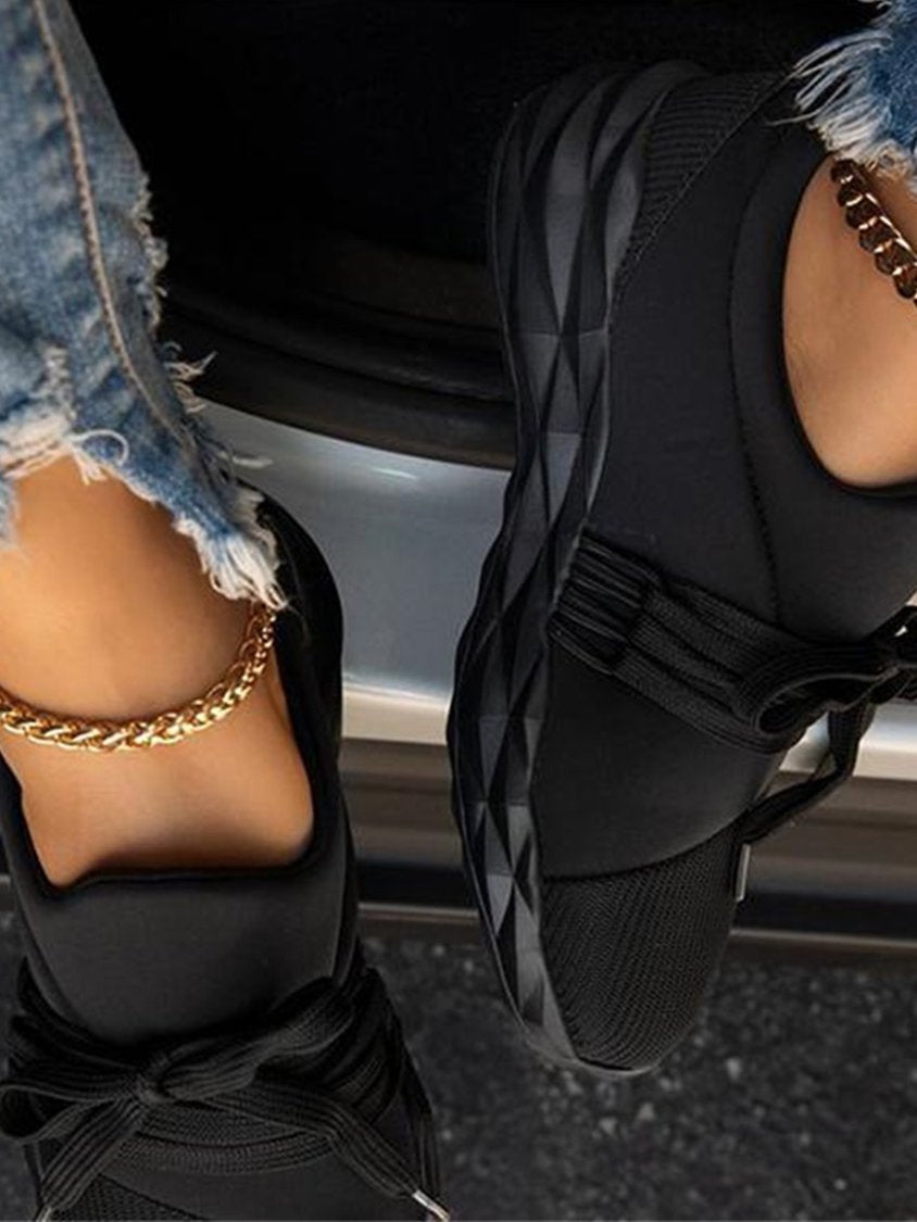 ND | Sneakers stylées, modernes et pataudes