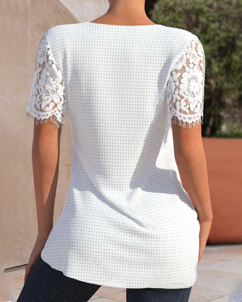 ND | Blouse en dentelle structurée