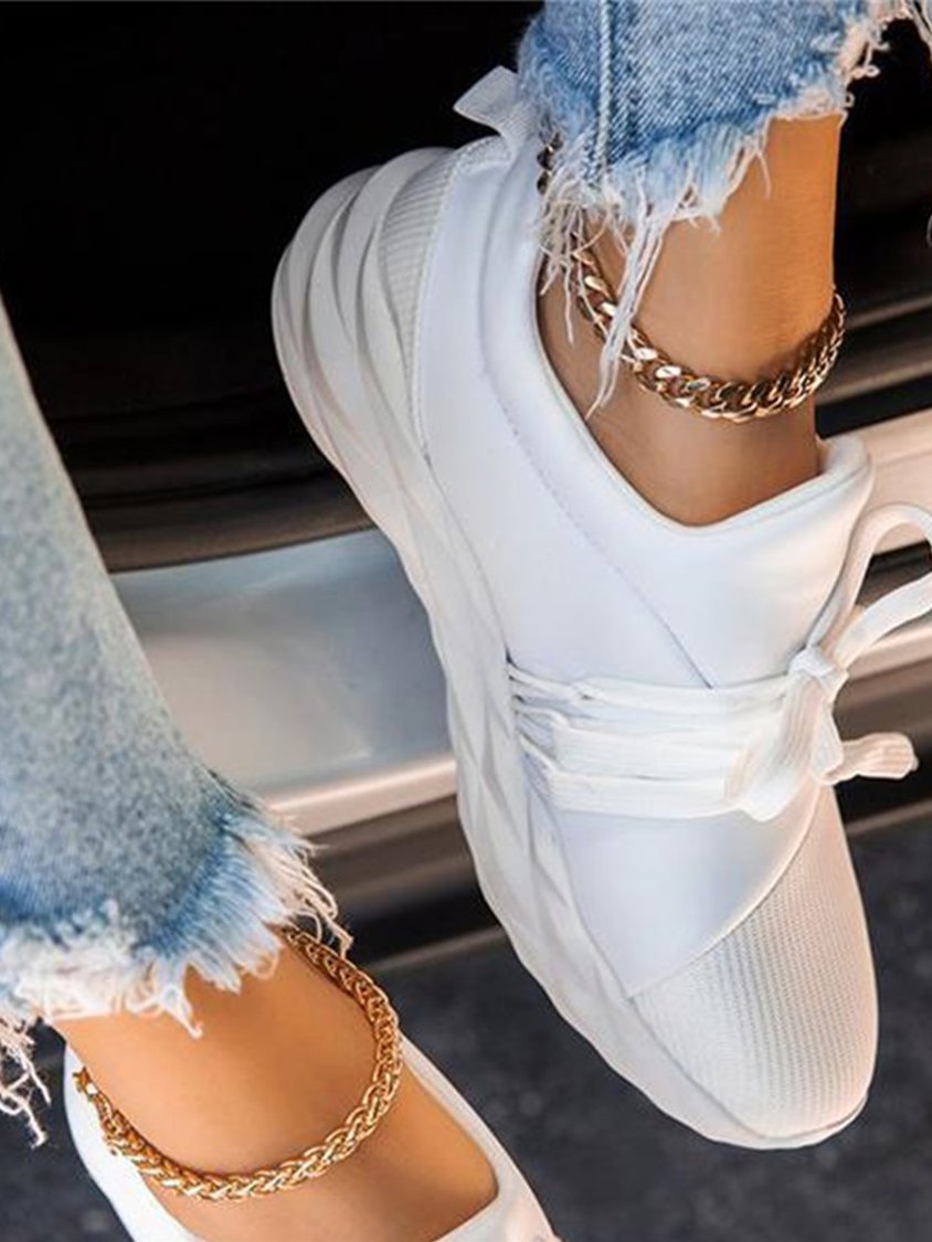 ND | Sneakers stylées, modernes et pataudes