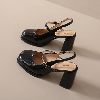 ND | Chaussures à talon épais et lanière ajustable