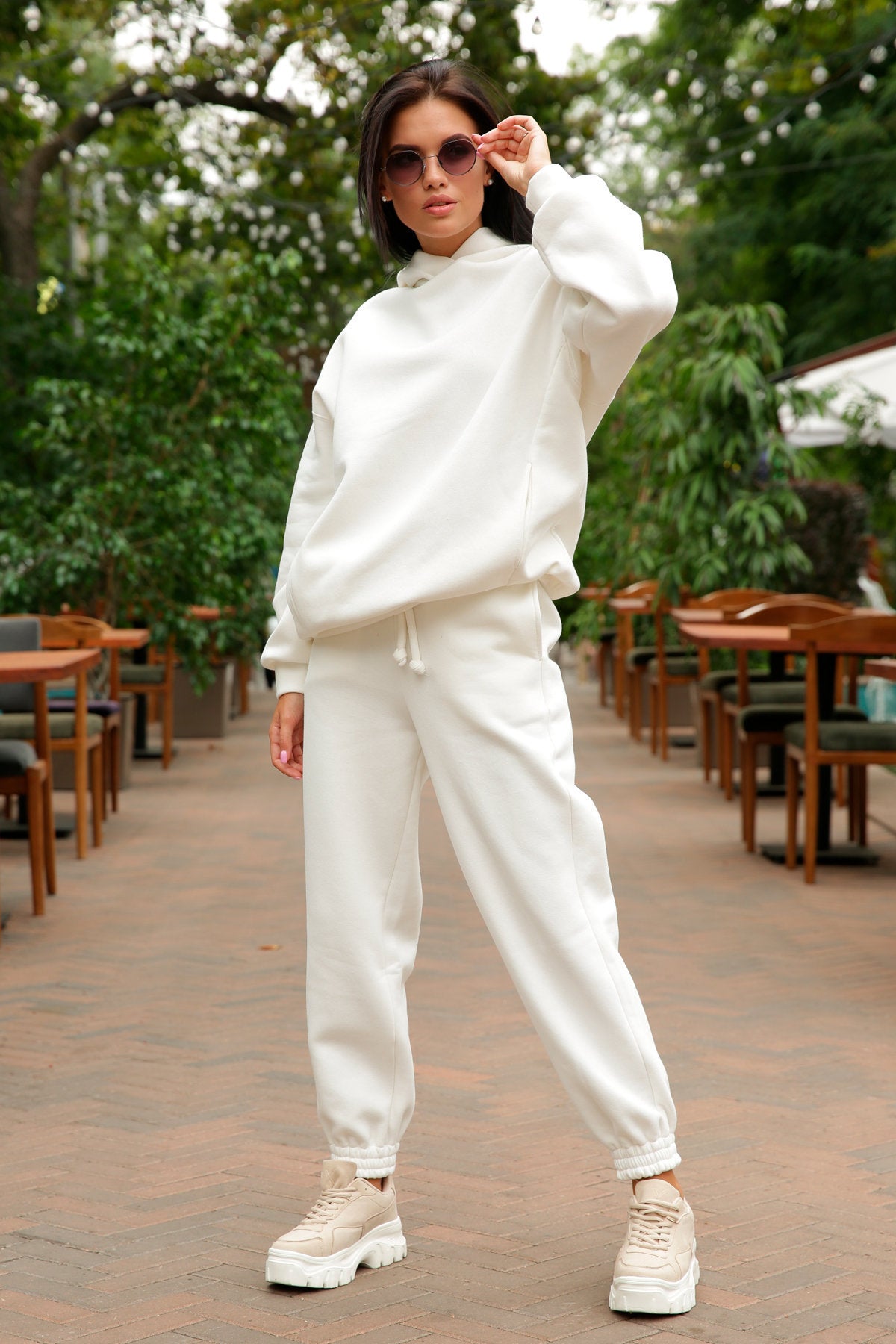 Moderne et minimaliste Pull