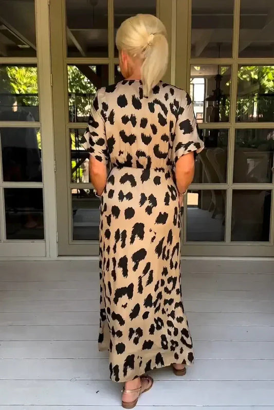 EP | Maxi robe léopard avec décolleté en V