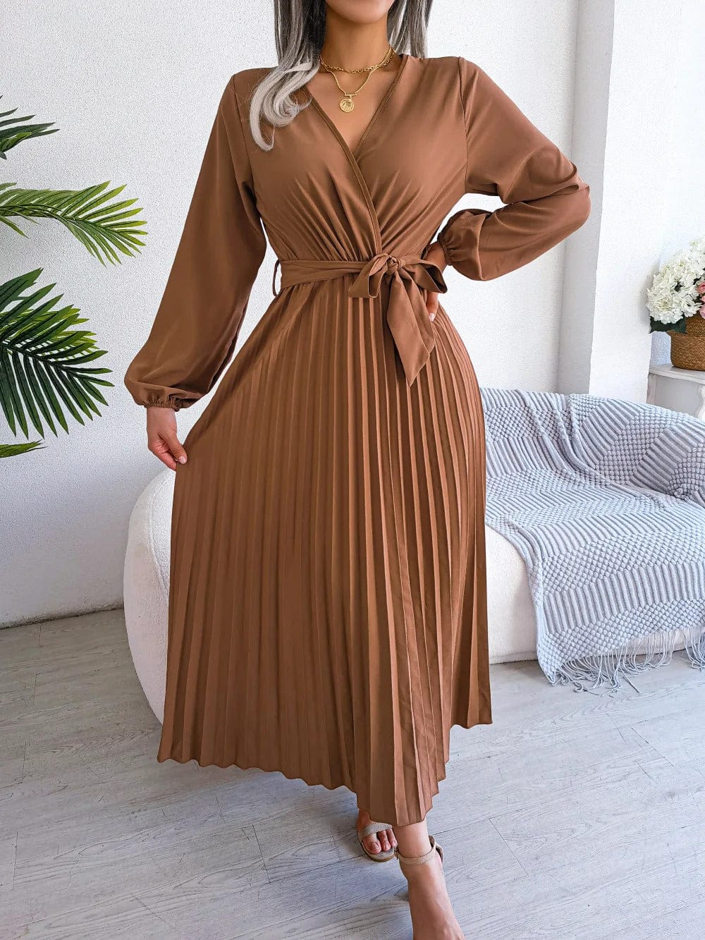 EP | Longue robe plissée en mousseline de soie