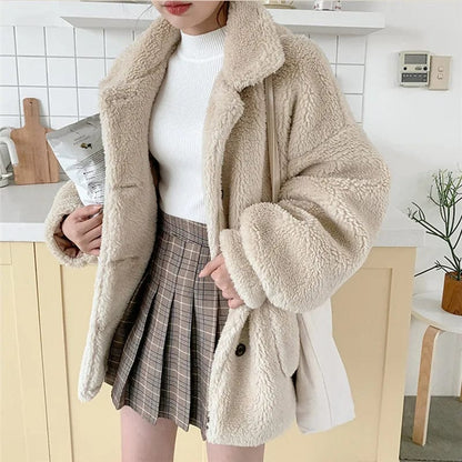EP | Manteau en peau d'agneau à un bouton avec col polo ample